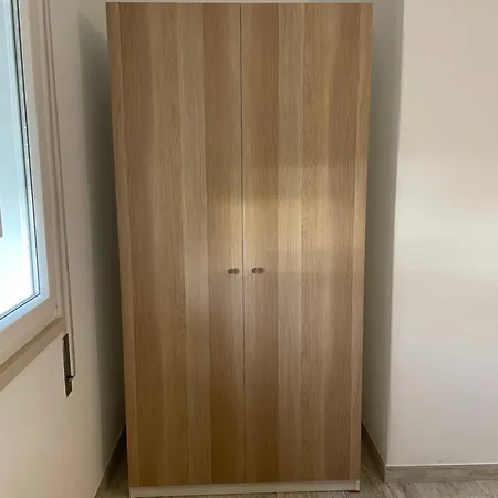 Apartment 1bd Close To *