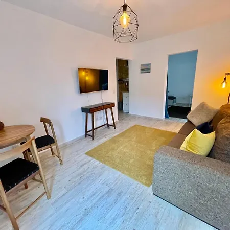 1bd Close To *